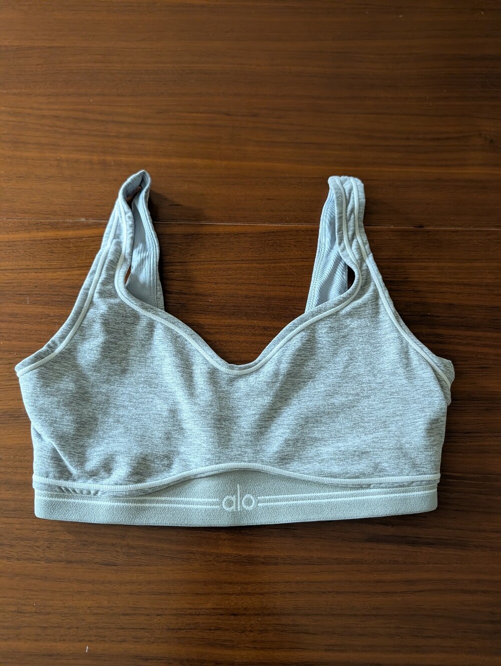 Alo Yoga Alosoft Heart Throb Bra Athletic Heather Grey/White Missing Size Tag - Picture 2 of 5